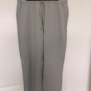 Lululemon On The Fly Crop pants